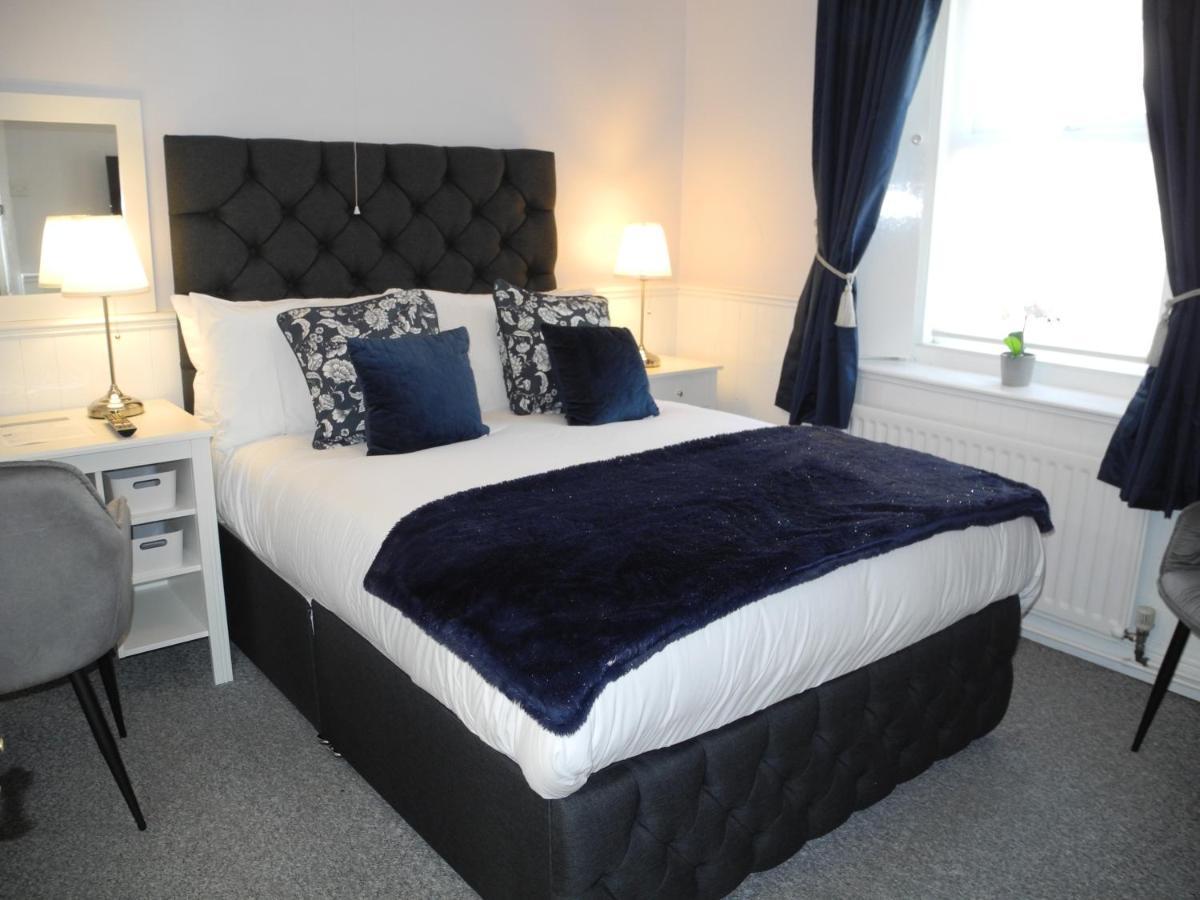 Heathcliff House B&B Exclusively For Adults Free Large Carpark 토키 외부 사진
