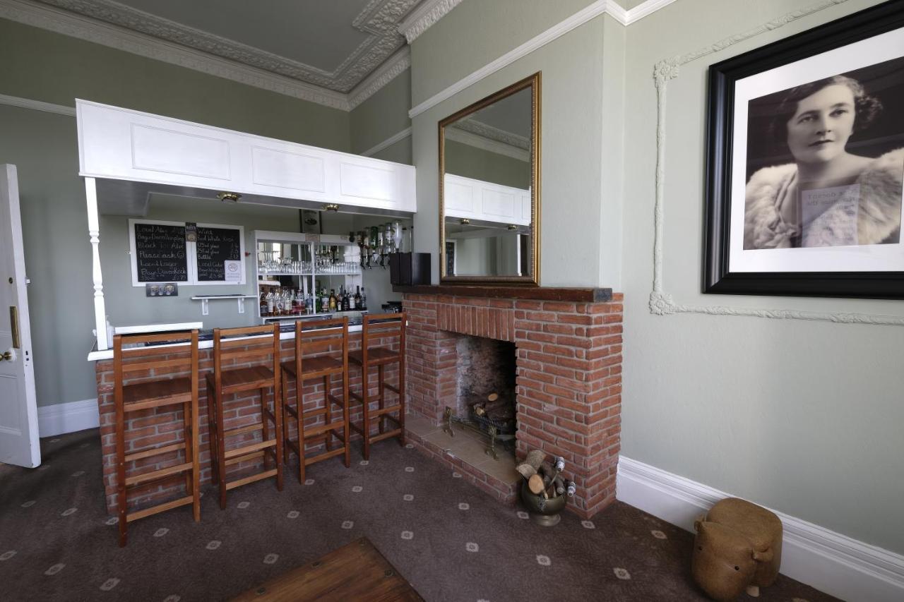 Heathcliff House B&B Exclusively For Adults Free Large Carpark 토키 외부 사진