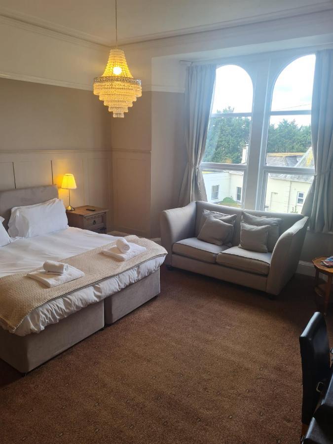 Heathcliff House B&B Exclusively For Adults Free Large Carpark 토키 외부 사진