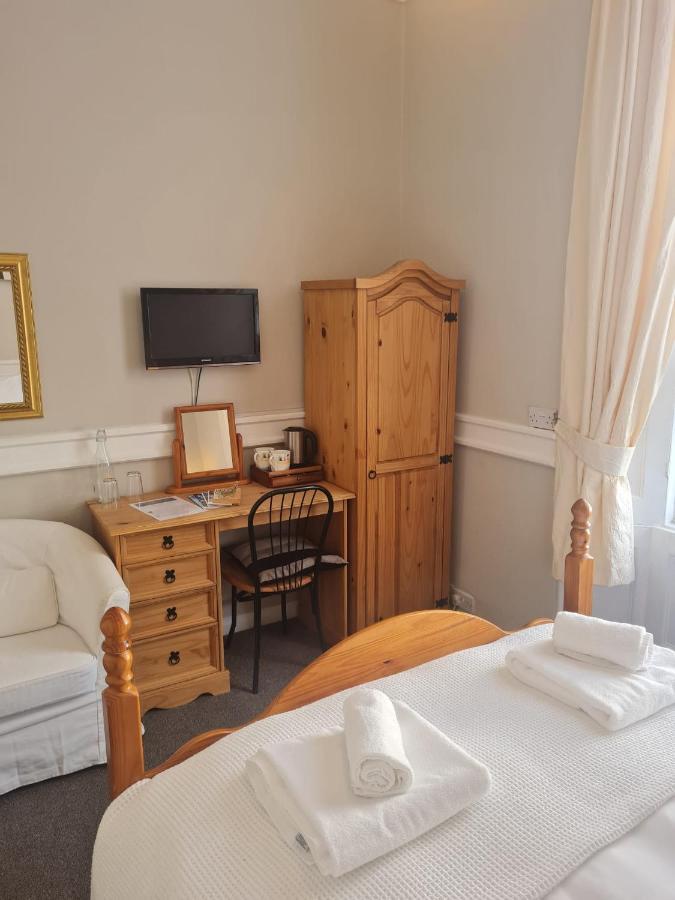 Heathcliff House B&B Exclusively For Adults Free Large Carpark 토키 외부 사진
