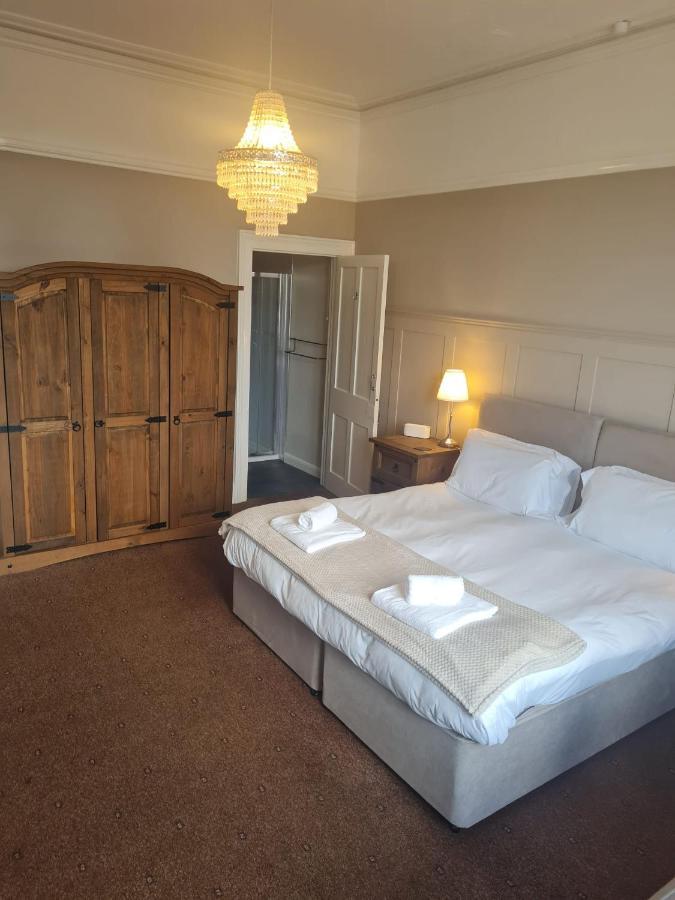 Heathcliff House B&B Exclusively For Adults Free Large Carpark 토키 외부 사진