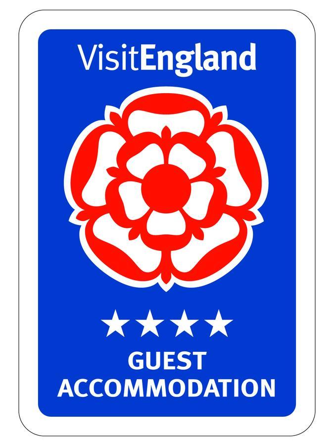 Heathcliff House B&B Exclusively For Adults Free Large Carpark 토키 외부 사진