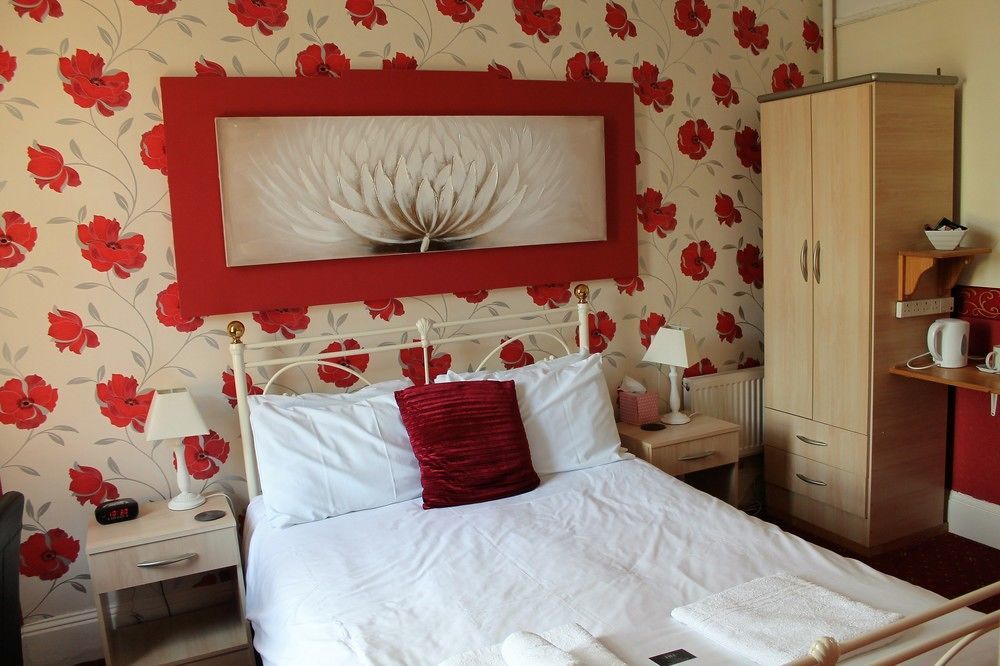 Heathcliff House B&B Exclusively For Adults Free Large Carpark 토키 외부 사진