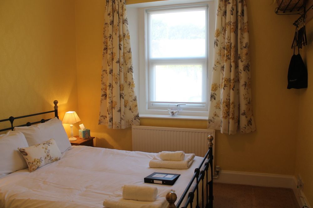 Heathcliff House B&B Exclusively For Adults Free Large Carpark 토키 외부 사진