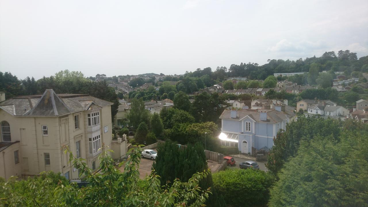 Heathcliff House B&B Exclusively For Adults Free Large Carpark 토키 외부 사진